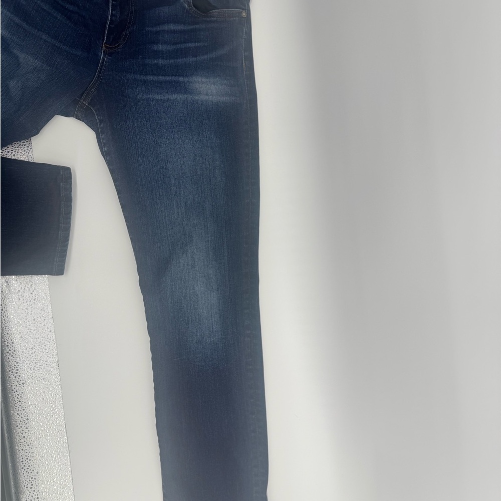 Kut from the Kloth Women’s Catherine dark blue jeans size 10 - Picture 3 of 8